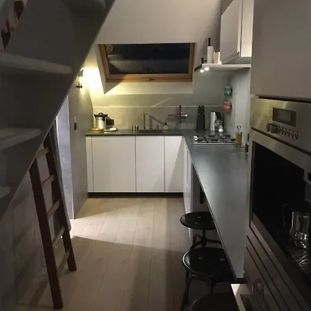 L'atique By Agelandkaai Be With Free Parking Apartment