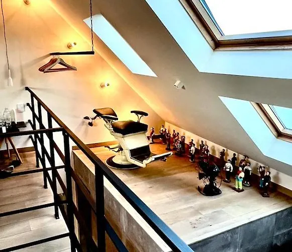 L'atique By Agelandkaai Be With Free Parking *