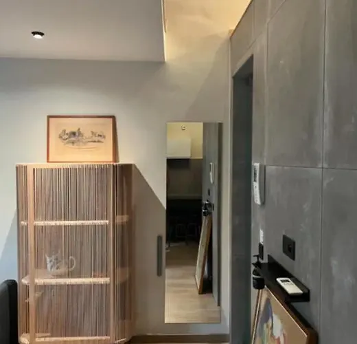 L'atique By Agelandkaai Be With Free Parking Gent