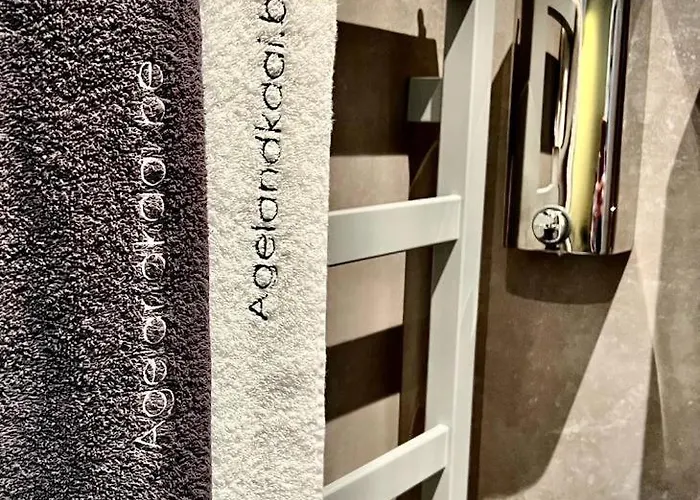 L'atique By Agelandkaai Be With Free Parking *