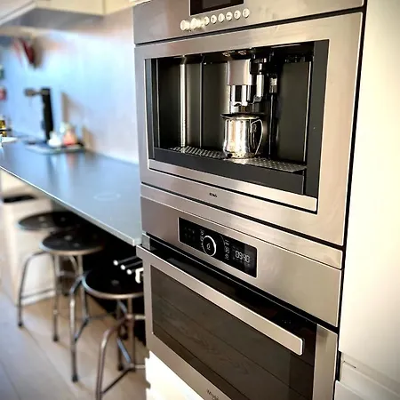 L'atique By Agelandkaai Be With Free Parking *