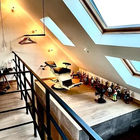 L'atique By Agelandkaai Be With Free Parking *